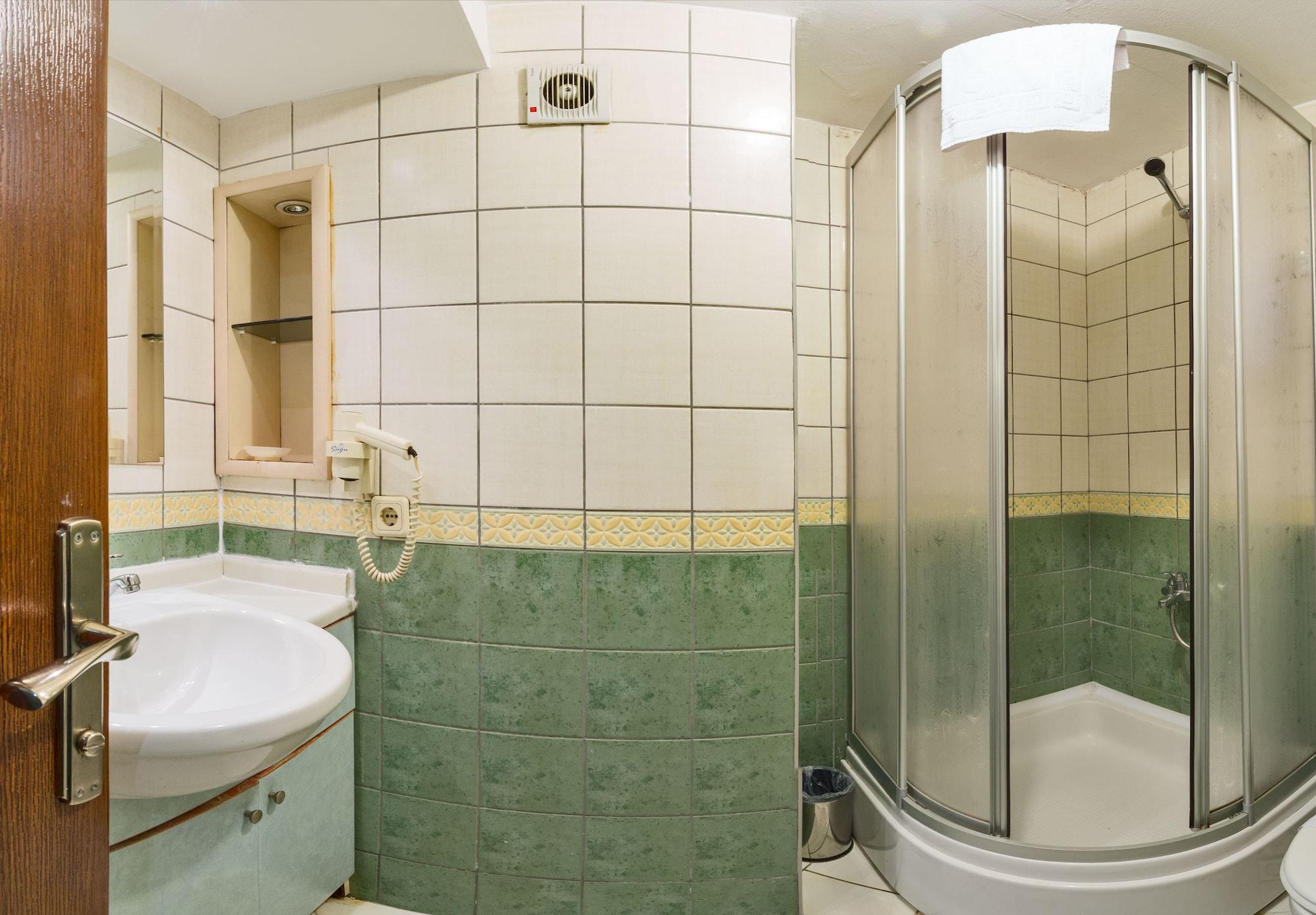 Beyaz Kugu Hotel Istanbul Ngoại thất bức ảnh