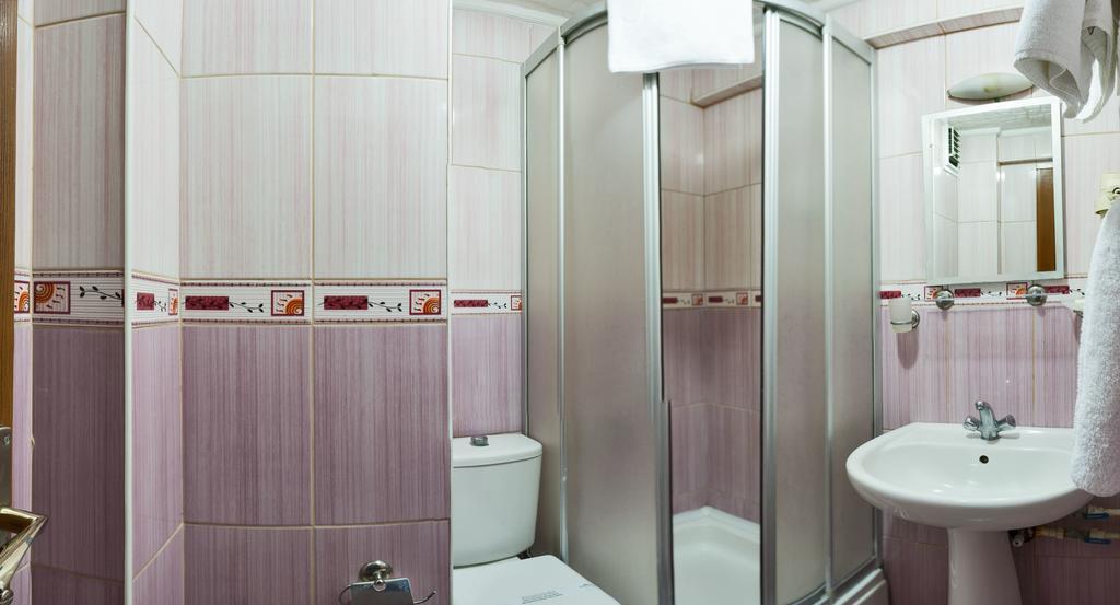 Beyaz Kugu Hotel Istanbul Ngoại thất bức ảnh